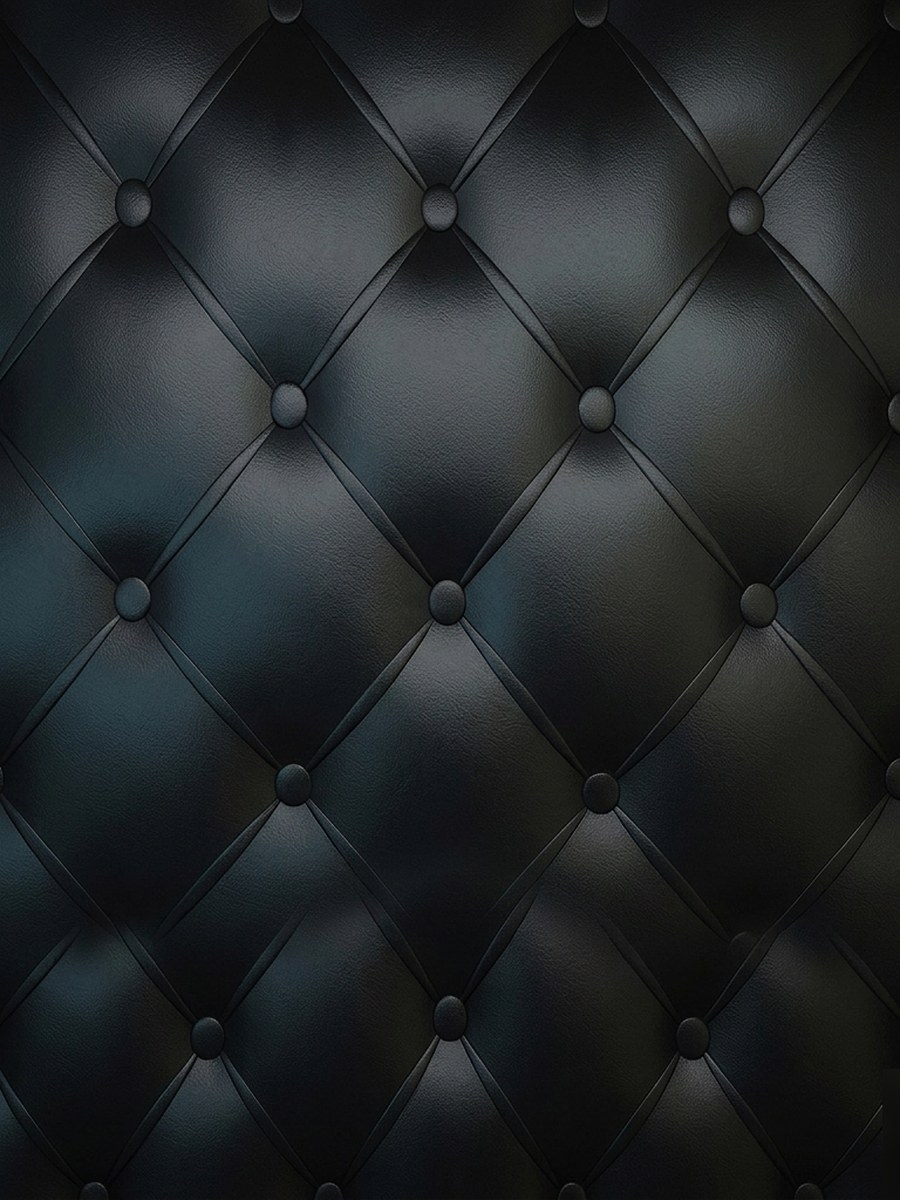 Zwarte chesterfield — luxe achterwand
